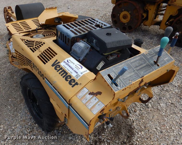 image for item DJ3850 2005 Vermeer RT200  trencher