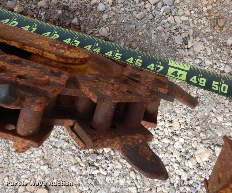 image for item DJ3850 2005 Vermeer RT200  trencher