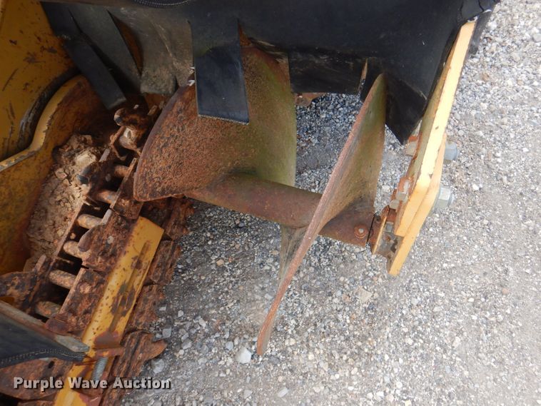 image for item DJ3850 2005 Vermeer RT200  trencher