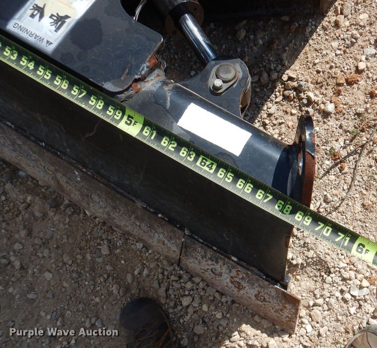 image for item DJ3855 Caterpillar  skid steer dozer blade