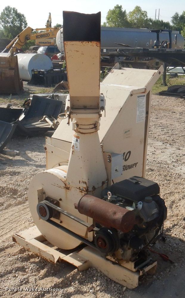 Finn B40 straw blower in Springdale, AR Item DJ3857 sold Purple Wave