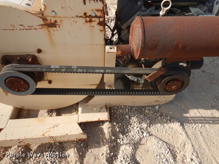 image for item DJ3857 Finn B40  straw blower