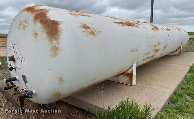 image for item DJ5217 1979 Dal-Worth  propane tank