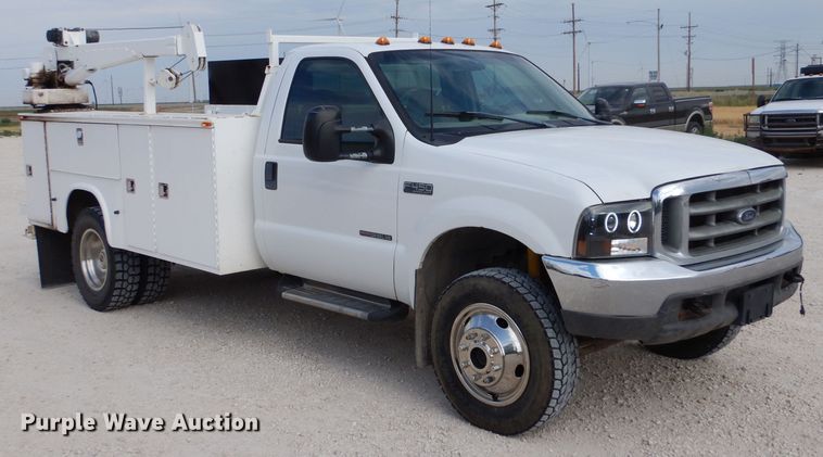 image for item DJ7669 1999 Ford F450 Super Duty XLT  utility / service truck