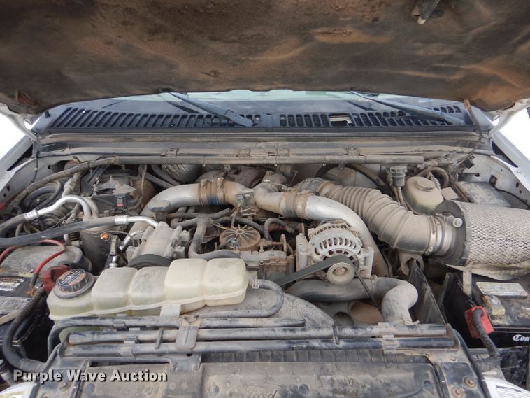 image for item DJ7669 1999 Ford F450 Super Duty XLT  utility / service truck