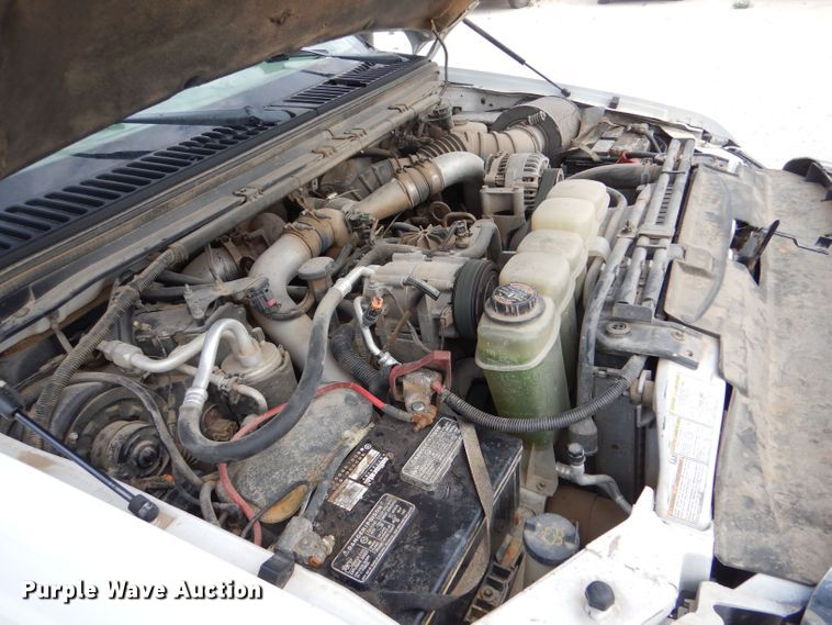 image for item DJ7669 1999 Ford F450 Super Duty XLT  utility / service truck