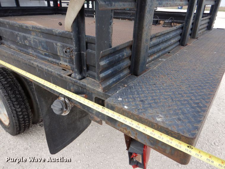 image for item DJ7670 2005 Ford F450 Super Duty XL  flatbed truck