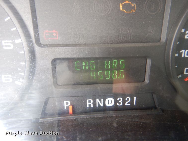 image for item DJ7670 2005 Ford F450 Super Duty XL  flatbed truck