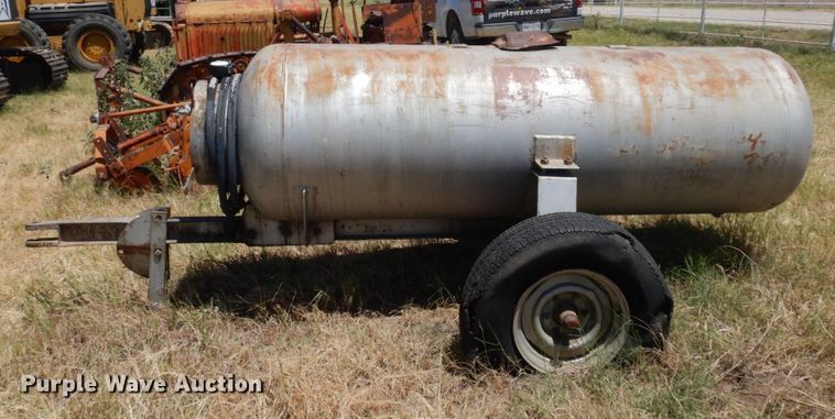 image for item DK0374 1955 North Texas Tank Co.  tank trailer