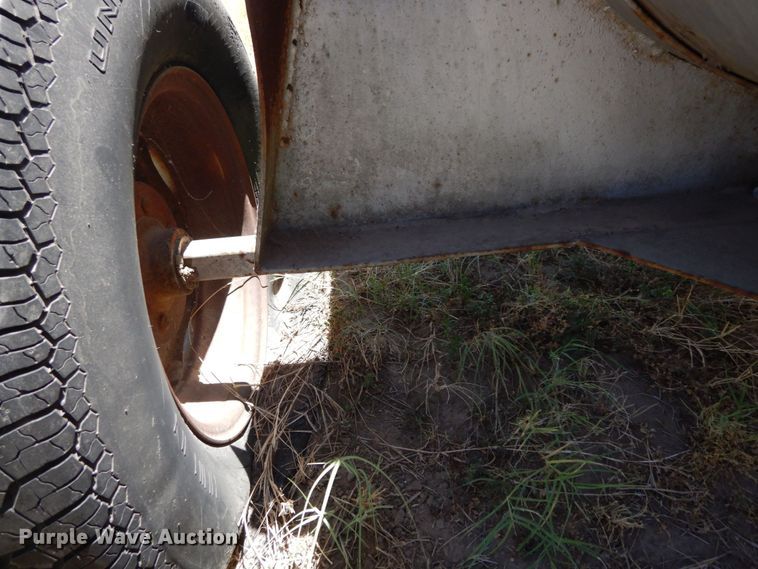 image for item DK0374 1955 North Texas Tank Co.  tank trailer