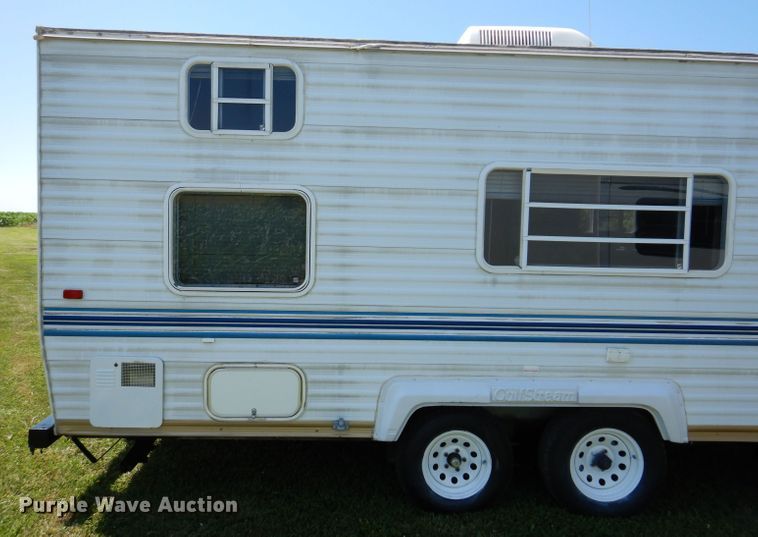 image for item DK2019 2004 Gulf Stream Kingsport  camper