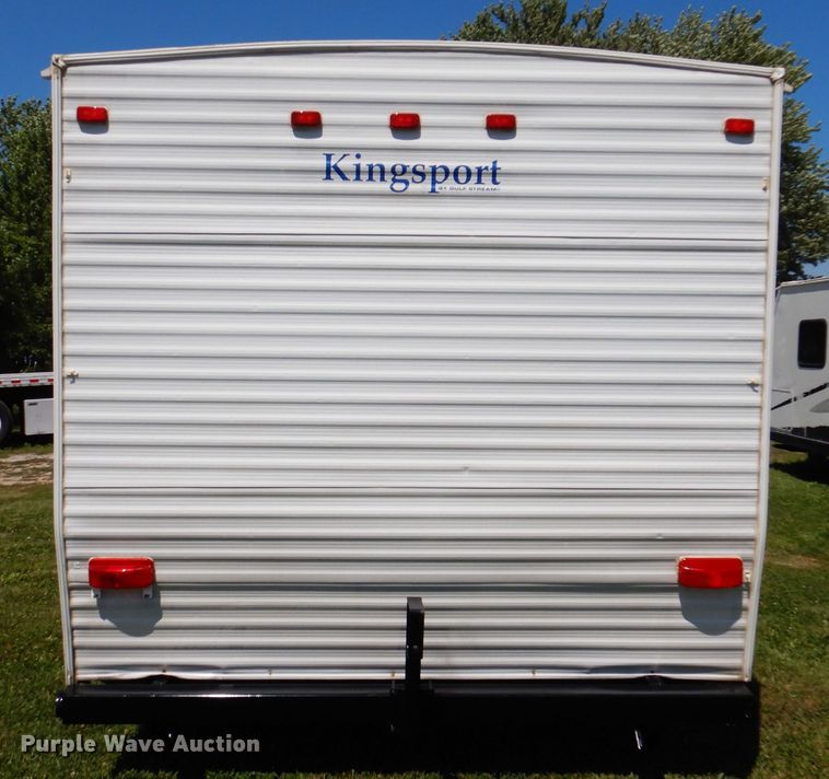 image for item DK2019 2004 Gulf Stream Kingsport  camper