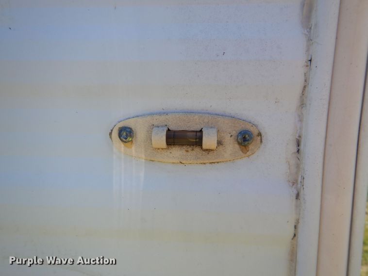 image for item DK2019 2004 Gulf Stream Kingsport  camper