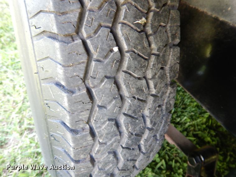 image for item DK2019 2004 Gulf Stream Kingsport  camper