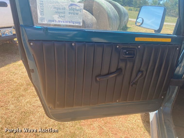 image for item DK6281 1988 Suzuki Samurai  SUV