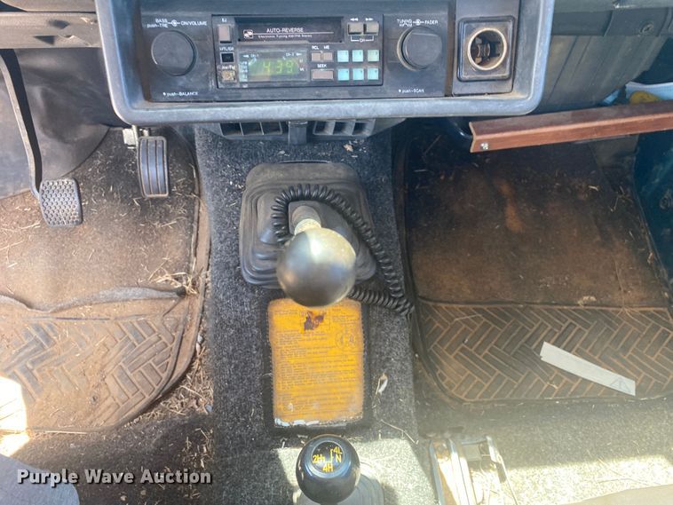 image for item DK6281 1988 Suzuki Samurai  SUV