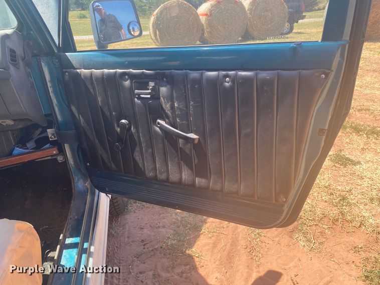 image for item DK6281 1988 Suzuki Samurai  SUV