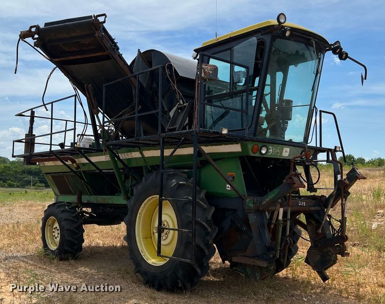 image for item DK6338 1985 John Deere 9940  spinach harvester