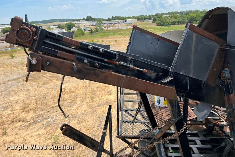 image for item DK6338 1985 John Deere 9940  spinach harvester