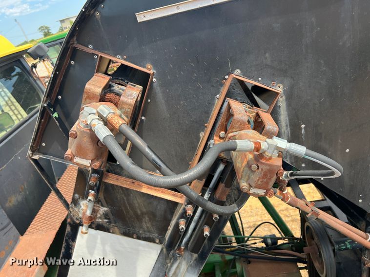 image for item DK6338 1985 John Deere 9940  spinach harvester