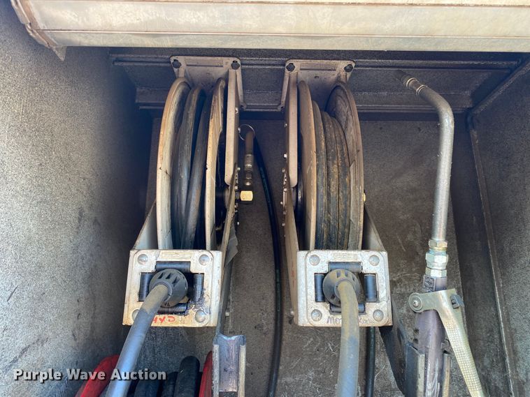 image for item DK6351 1995 Freightliner FL70  fuel truck