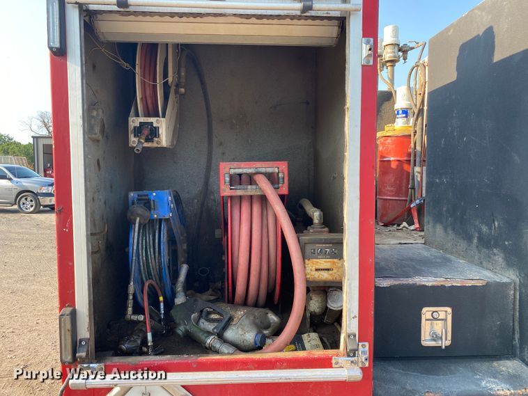 image for item DK6351 1995 Freightliner FL70  fuel truck