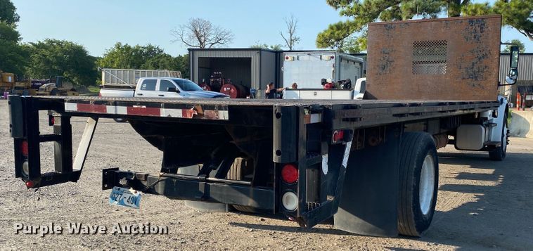 image for item DK6352 2006 Freightliner Business Class M2  flatbed truck