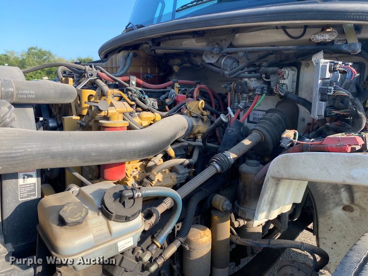 image for item DK6352 2006 Freightliner Business Class M2  flatbed truck