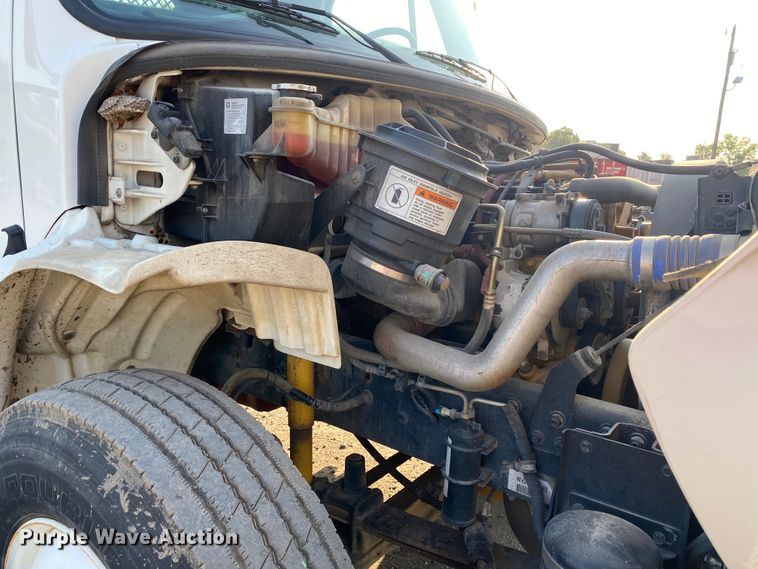 image for item DK6352 2006 Freightliner Business Class M2  flatbed truck