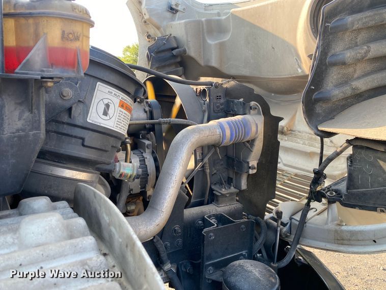 image for item DK6352 2006 Freightliner Business Class M2  flatbed truck