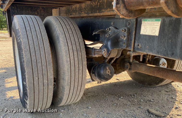 image for item DK6352 2006 Freightliner Business Class M2  flatbed truck