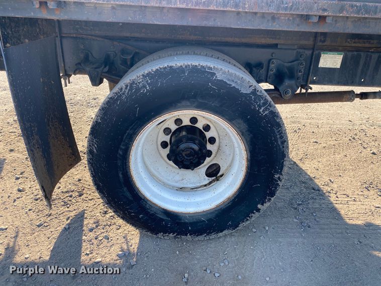 image for item DK6352 2006 Freightliner Business Class M2  flatbed truck