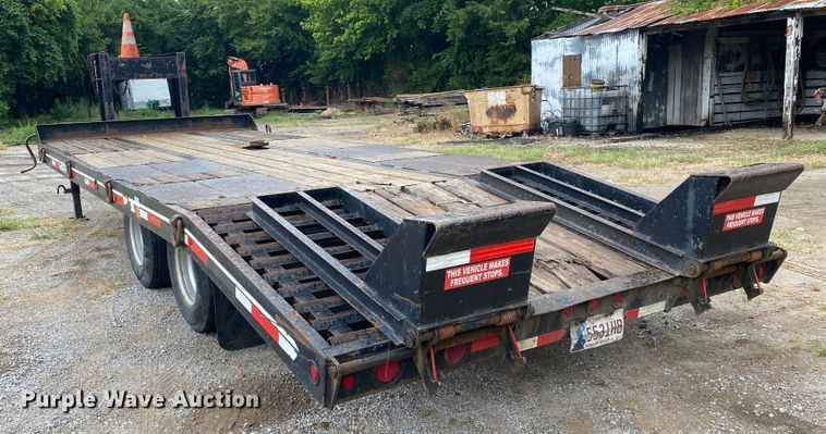 image for item DK6364 2011 Interstate Trailers G20DT  equipment trailer