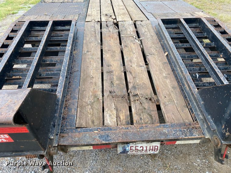 image for item DK6364 2011 Interstate Trailers G20DT  equipment trailer