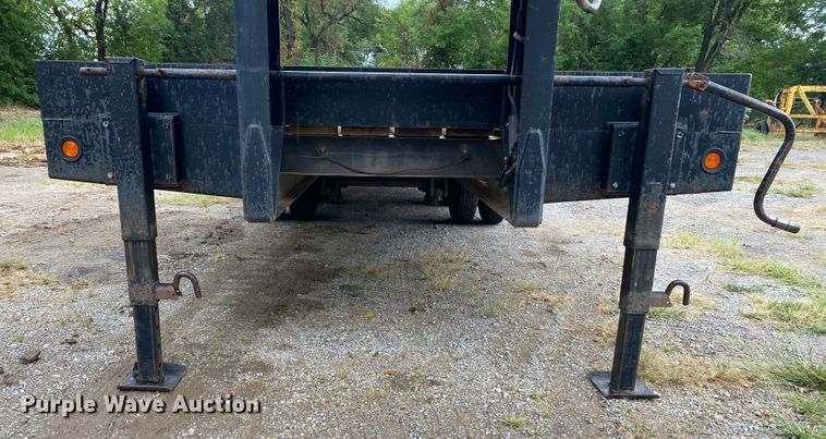 image for item DK6364 2011 Interstate Trailers G20DT  equipment trailer