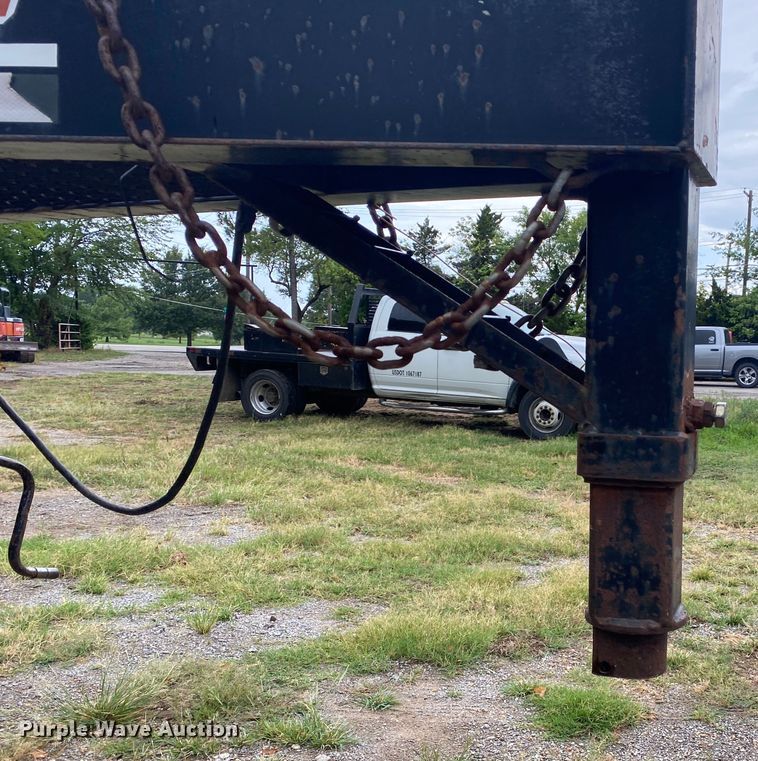 image for item DK6364 2011 Interstate Trailers G20DT  equipment trailer