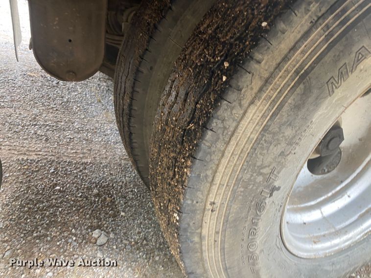 image for item DK6364 2011 Interstate Trailers G20DT  equipment trailer