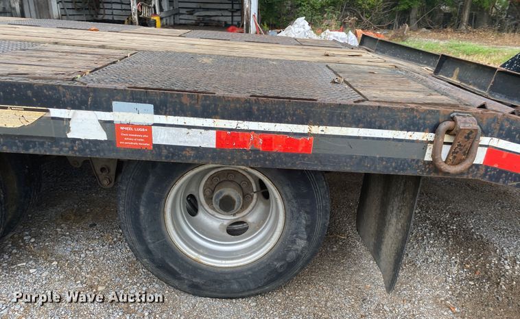 image for item DK6364 2011 Interstate Trailers G20DT  equipment trailer