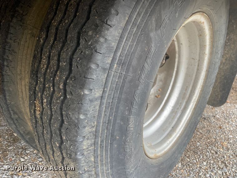 image for item DK6364 2011 Interstate Trailers G20DT  equipment trailer