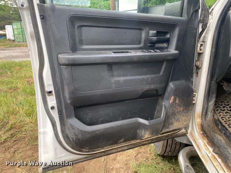 image for item DK6365 2012 Dodge Ram 4500HD  flatbed truck