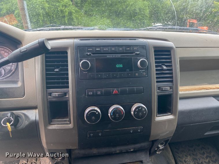 image for item DK6365 2012 Dodge Ram 4500HD  flatbed truck