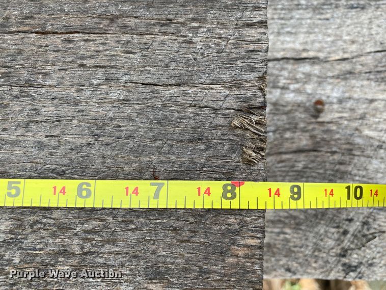 image for item DK6366 Approximately 50 pieces of oak lumber