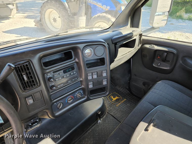 image for item DL6658 2008 Chevrolet C5500  flatbed truck