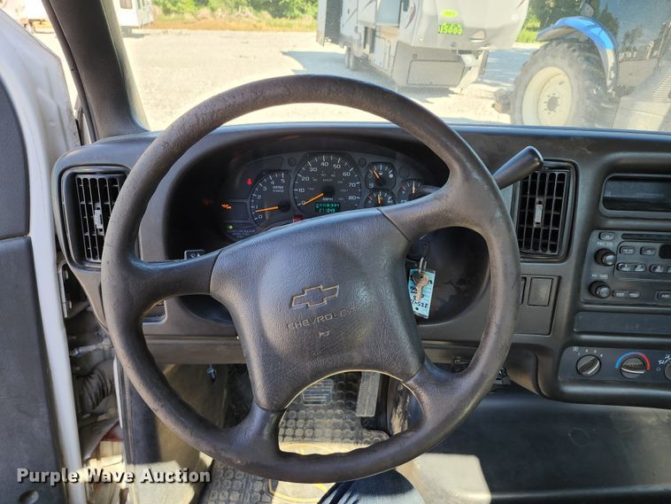 image for item DL6658 2008 Chevrolet C5500  flatbed truck