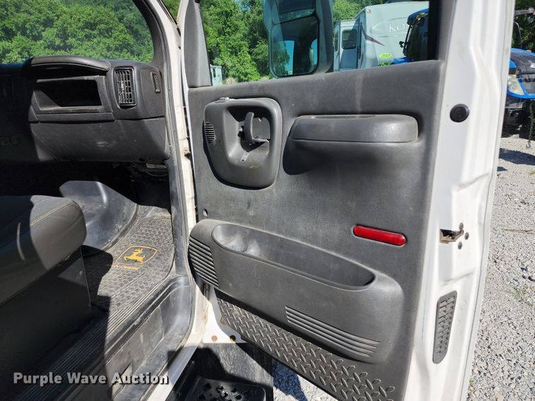 image for item DL6658 2008 Chevrolet C5500  flatbed truck