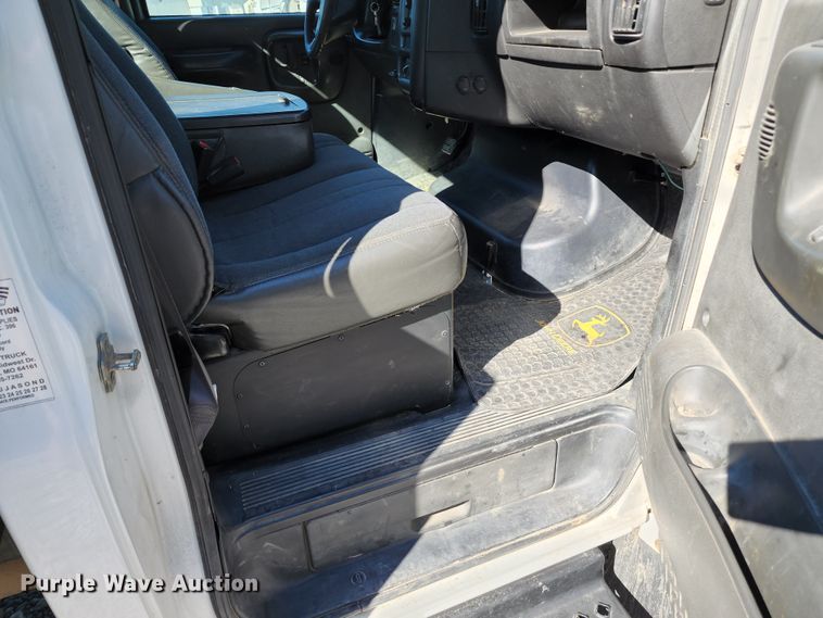 image for item DL6658 2008 Chevrolet C5500  flatbed truck