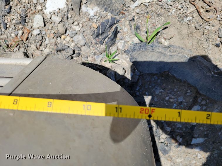 image for item DM2385 Hewitt Lucas  box bed