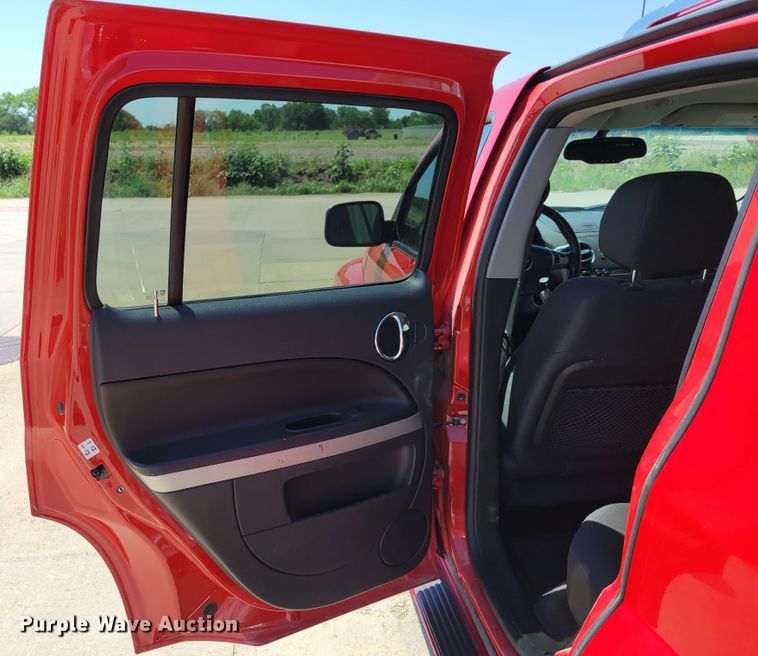 image for item DM2395 2011 Chevrolet HHR