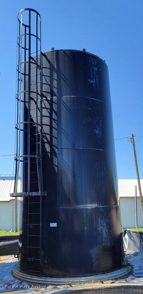 image for item DM2402 Bulk oil tank