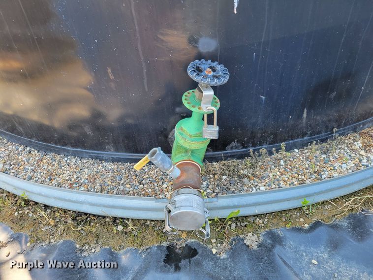 image for item DM2402 Bulk oil tank